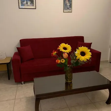Lägenhet Ria Court Larnaca